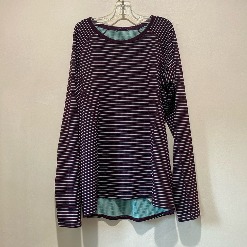 Women’s Patagonia mid weight capeline baselayer
